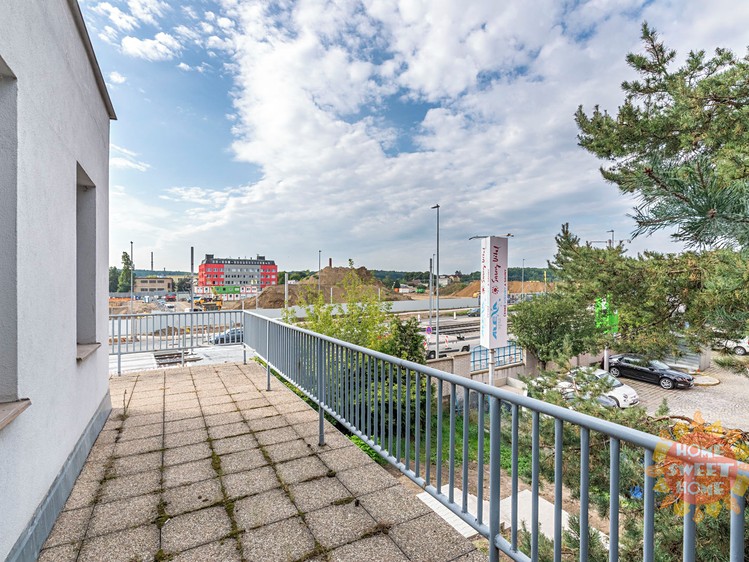Pronájem kanceláře 20 m² - foto 3