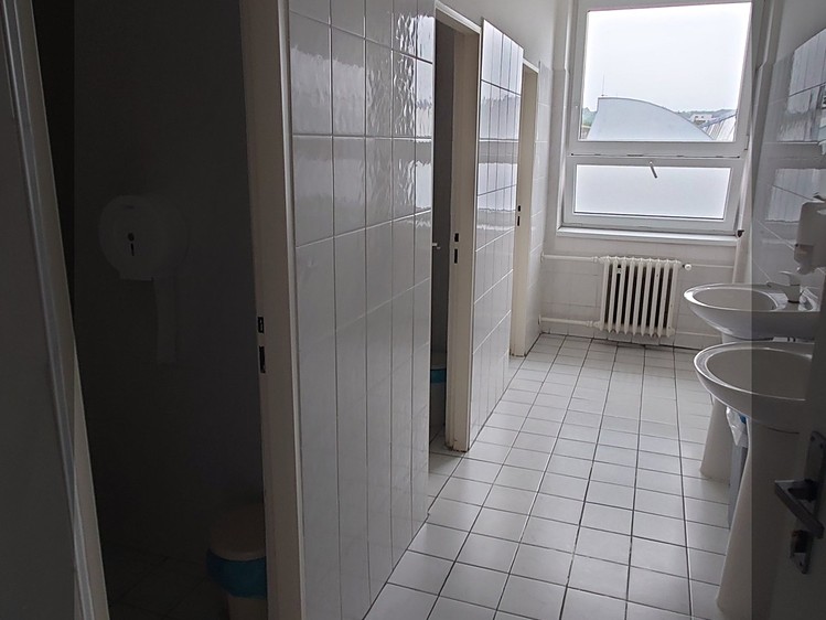 Pronájem kanceláře 17 m² - foto 4