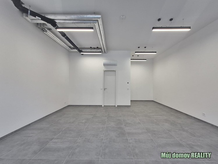 Pronájem obchodního prostoru 53 m² - foto 4
