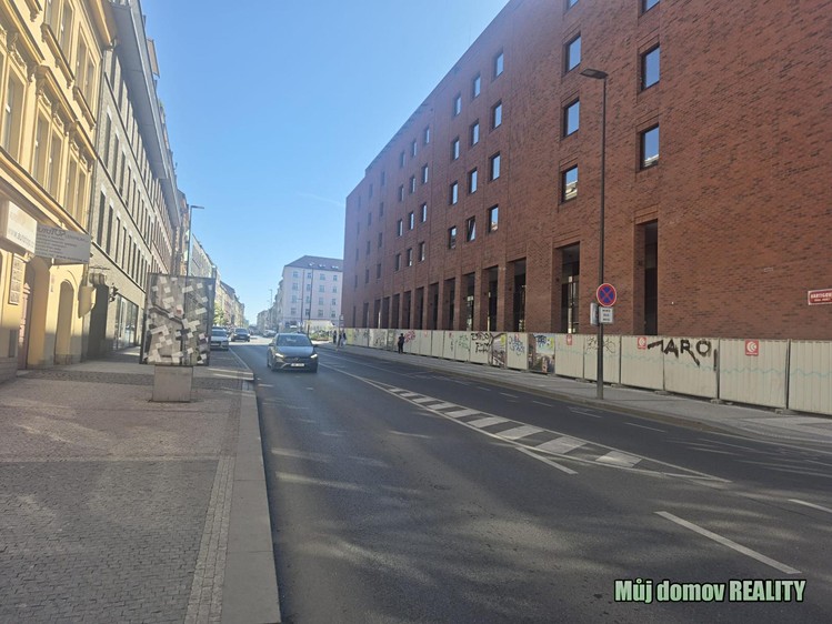 Pronájem obchodního prostoru 53 m² - foto 2