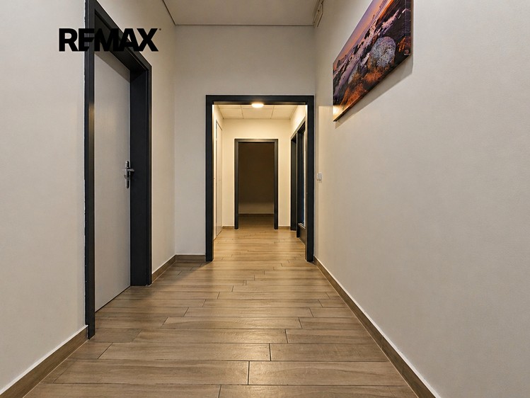 Pronájem kanceláře 26 m² - foto 8