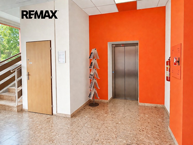 Pronájem kanceláře 26 m² - foto 2