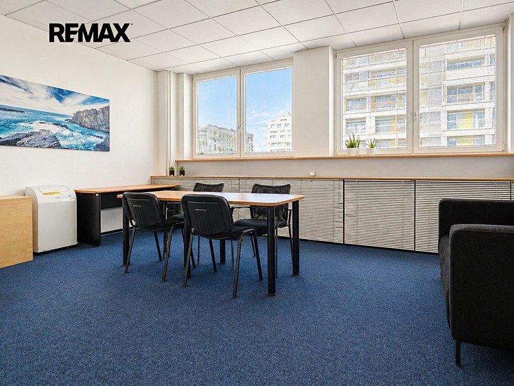 Pronájem kanceláře 26 m² - foto 6