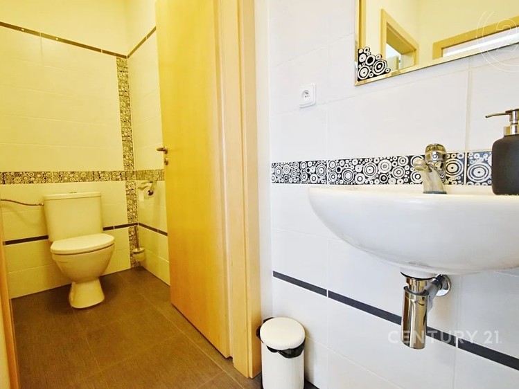 Pronájem kanceláře 144 m² - foto 7