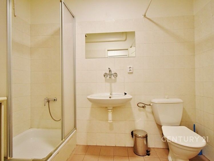 Pronájem kanceláře 12 m² - foto 5