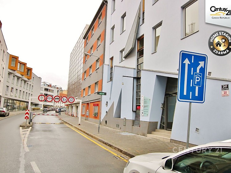 Pronájem kanceláře 17 m² - foto 3