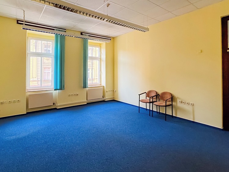 Pronájem kanceláře 28 m² - foto 4