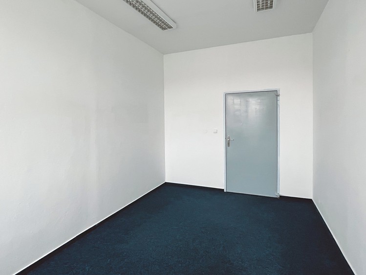 Pronájem kanceláře 14 m² - foto 3