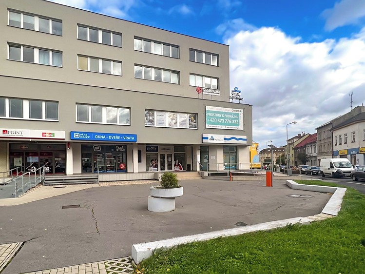 Pronájem kanceláře 14 m² - foto 1