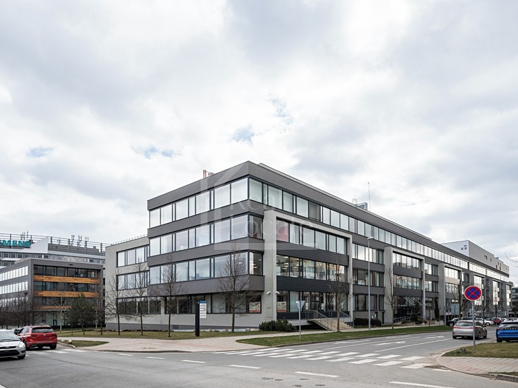 Pronájem kanceláře 330 m² - foto 1