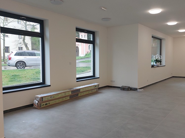 Pronájem kanceláře 130 m² - foto 2