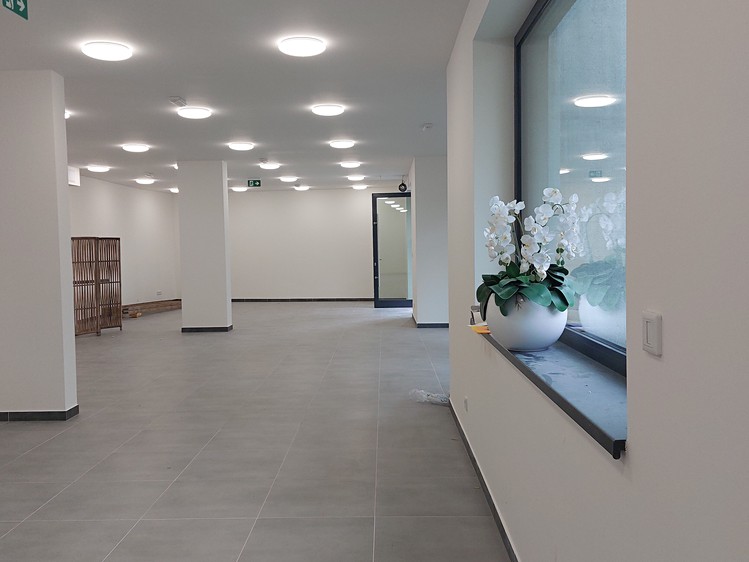 Pronájem kanceláře 130 m² - foto 4