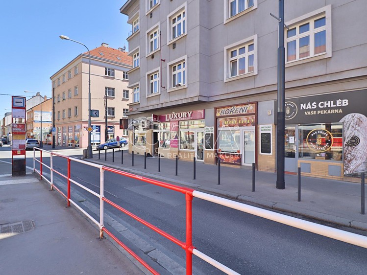 Pronájem obchodního prostoru 26 m² - foto 1