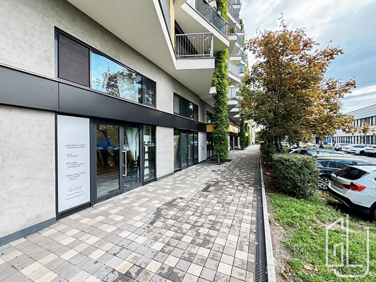 Pronájem obchodního prostoru 76 m² - foto 7