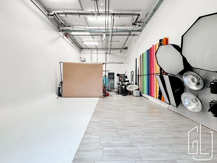 Pronájem obchodního prostoru 76 m² - foto 8