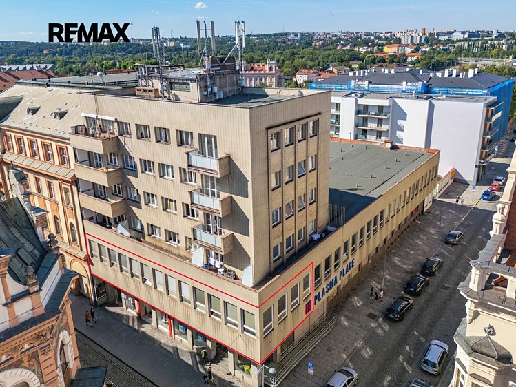 Pronájem obchodního prostoru 183 m² - foto 1