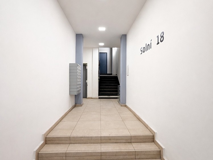 Pronájem obchodního prostoru 183 m² - foto 7