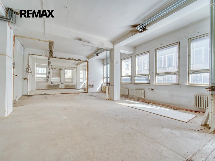 Pronájem obchodního prostoru 183 m² - foto 5