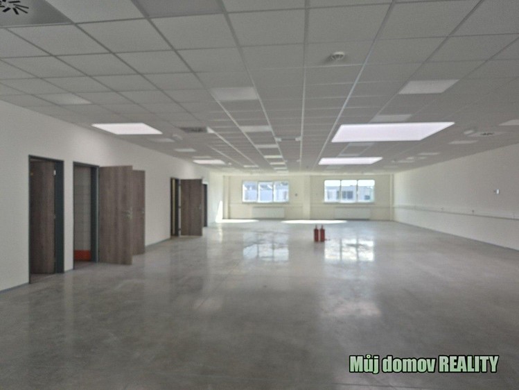 Pronájem skladového prostoru 550 m² - foto 4
