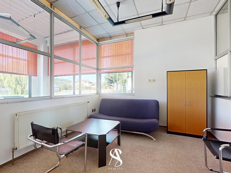 Pronájem výrobní haly, prostoru 452 m² - foto 6