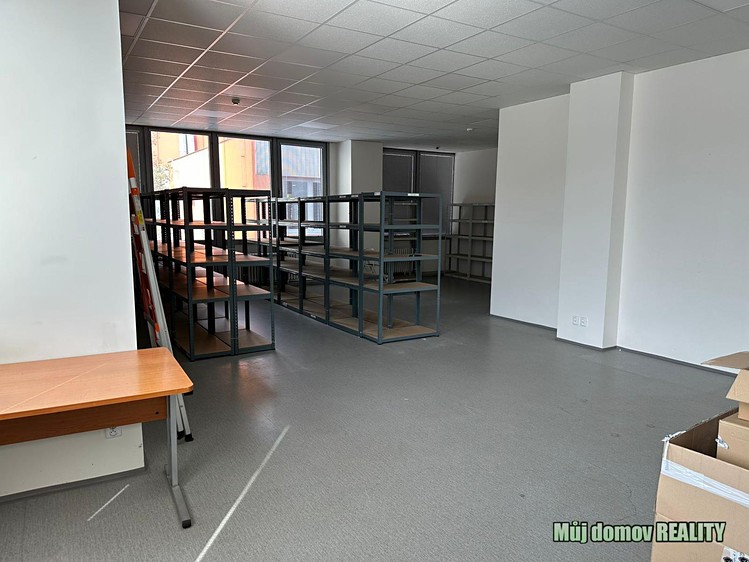 Pronájem skladového prostoru 105 m² - foto 2