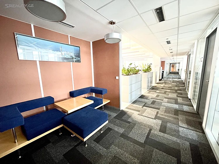 Pronájem kanceláře 300 m² - foto 3
