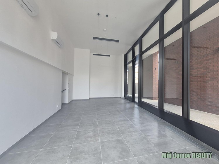 Pronájem obchodního prostoru 88 m² - foto 4