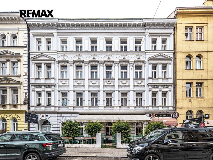 Pronájem obchodního prostoru 250 m² - foto 1