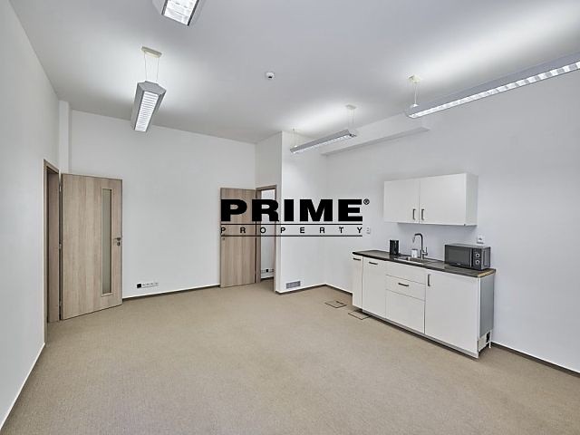 Pronájem kanceláře 101 m² - foto 6