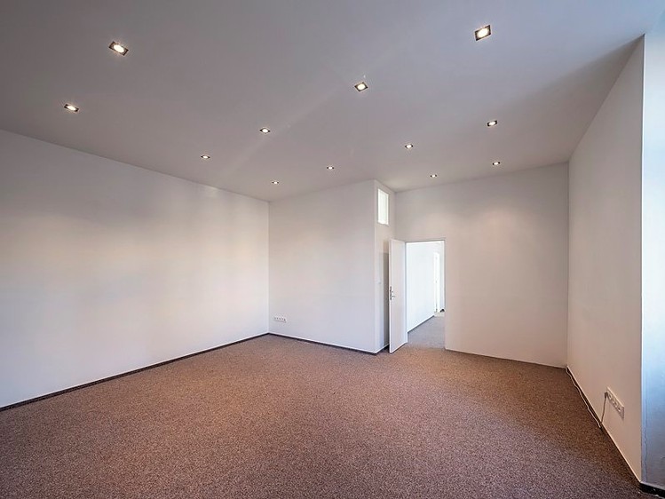 Pronájem kanceláře 78 m² - foto 3