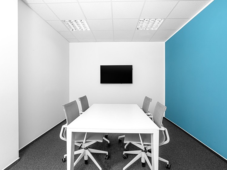 Pronájem kanceláře 60 m² - foto 1