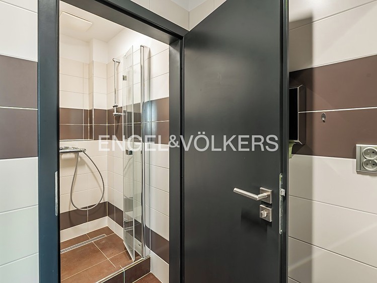 Pronájem kanceláře 254 m² - foto 4