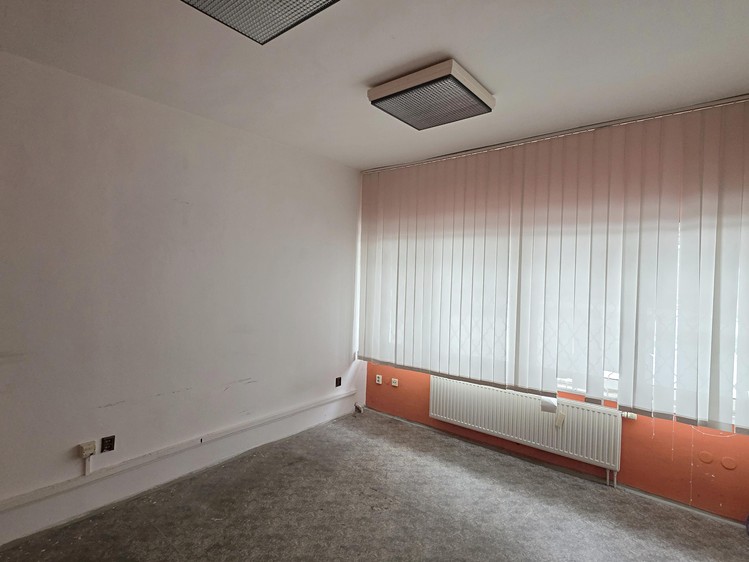 Pronájem skladového prostoru 132 m² - foto 4