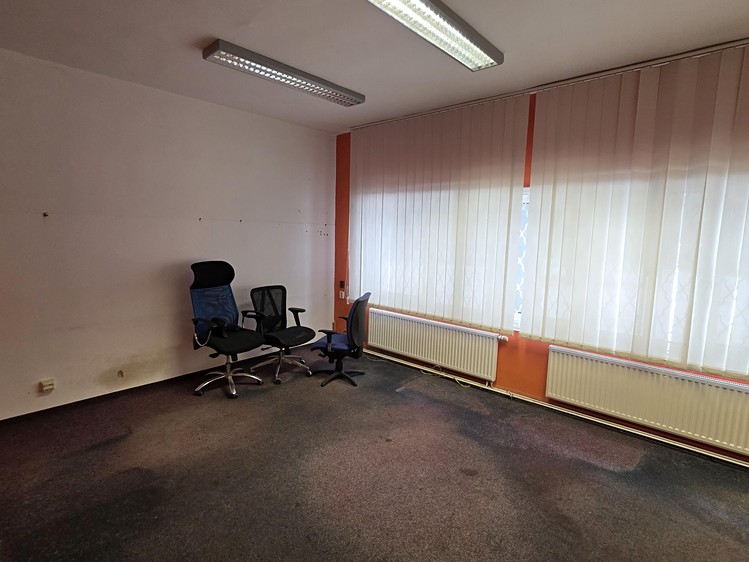 Pronájem skladového prostoru 132 m² - foto 7