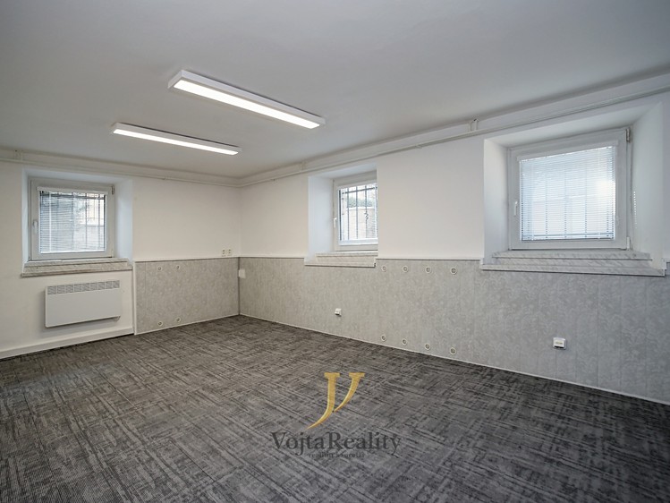 Pronájem kanceláře 65 m² - foto 5