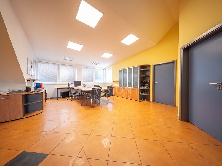 Pronájem kanceláře 30 m² - foto 4