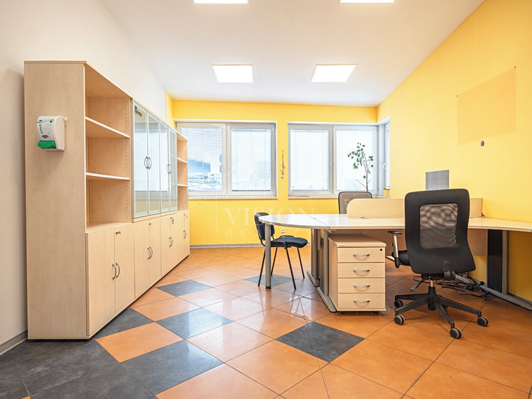 Pronájem kanceláře 30 m² - foto 6