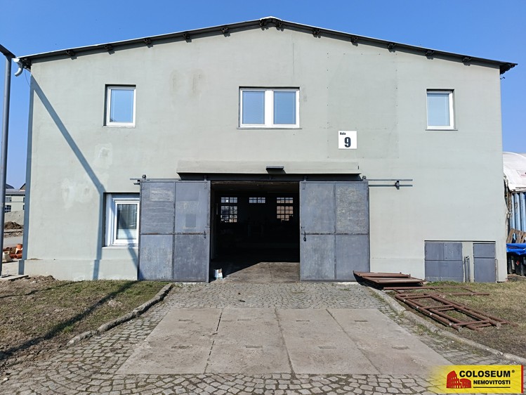 Pronájem skladového prostoru 5 450 m² - foto 1