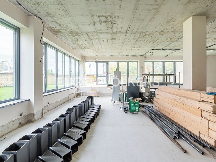 Pronájem obchodního prostoru 260 m² - foto 4