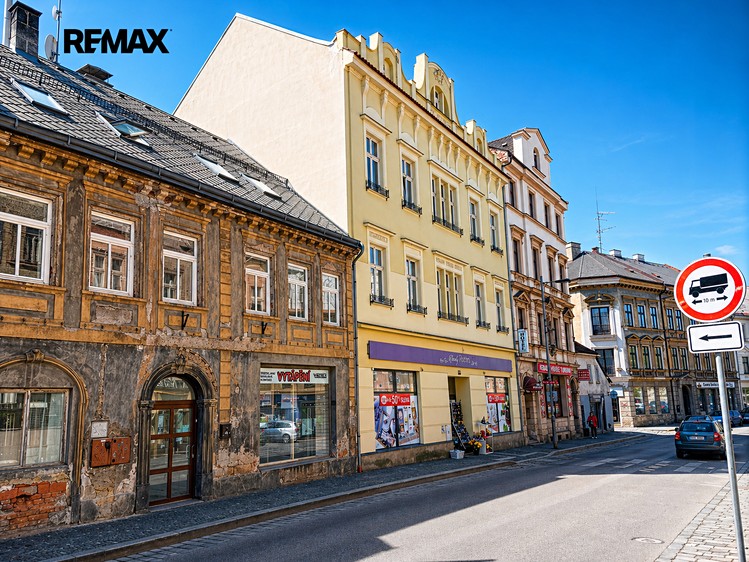 Pronájem obchodního prostoru 690 m² - foto 1