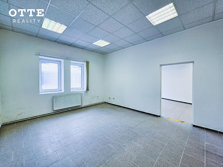 Pronájem obchodního prostoru 53 m² - foto 3