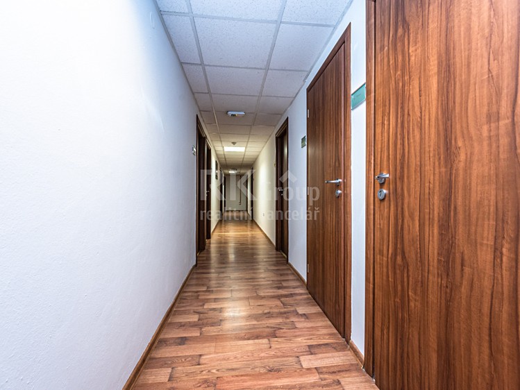 Pronájem kanceláře 15 m² - foto 2