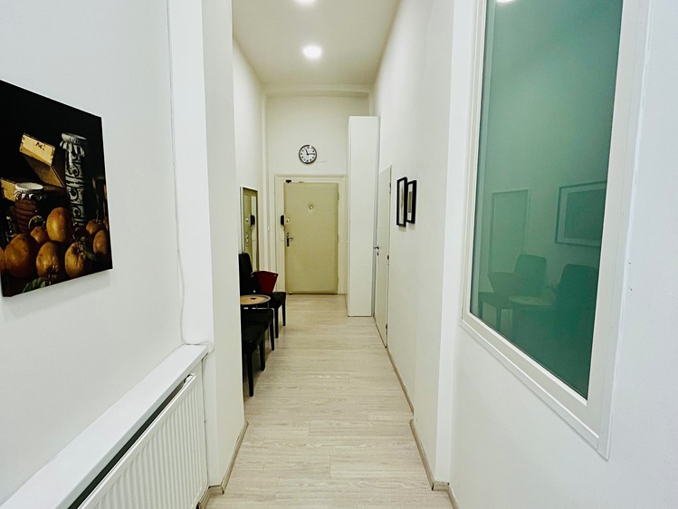 Pronájem kanceláře 95 m² - foto 4
