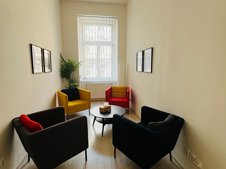 Pronájem kanceláře 95 m² - foto 6