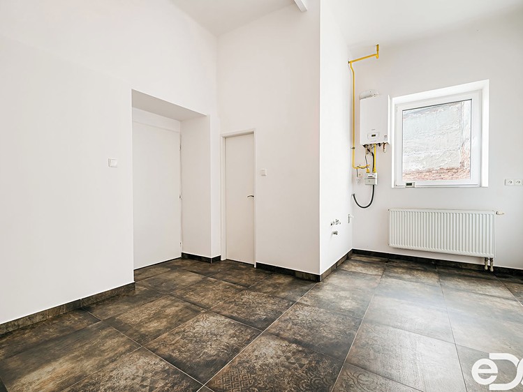 Pronájem obchodního prostoru 41 m² - foto 8