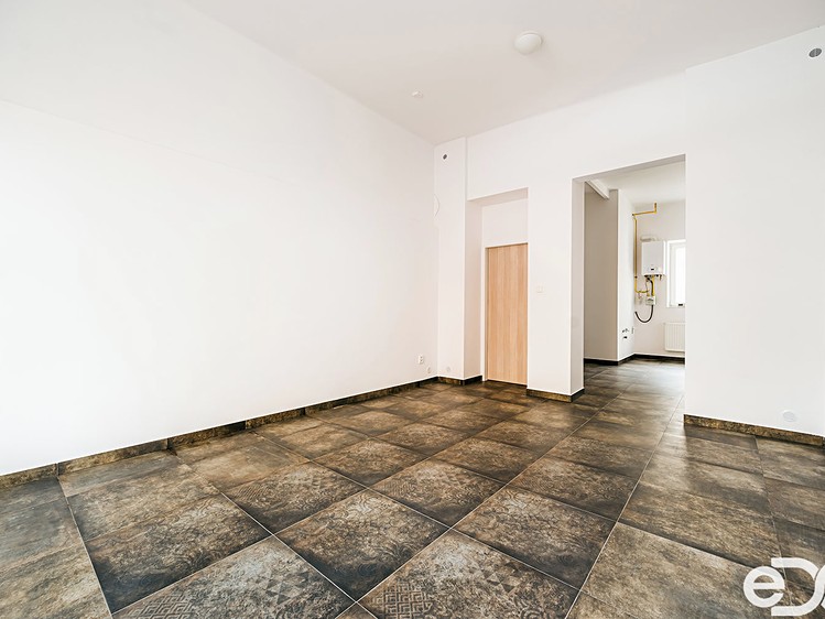 Pronájem obchodního prostoru 41 m² - foto 5