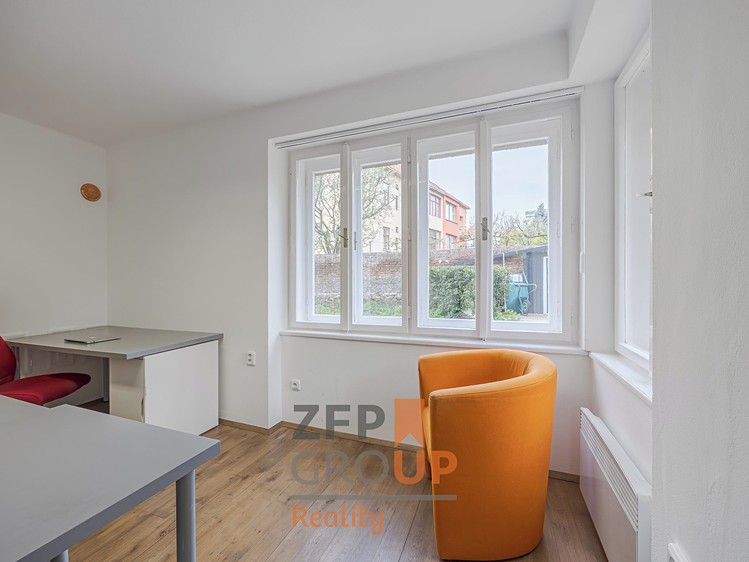 Pronájem kanceláře 12 m² - foto 6