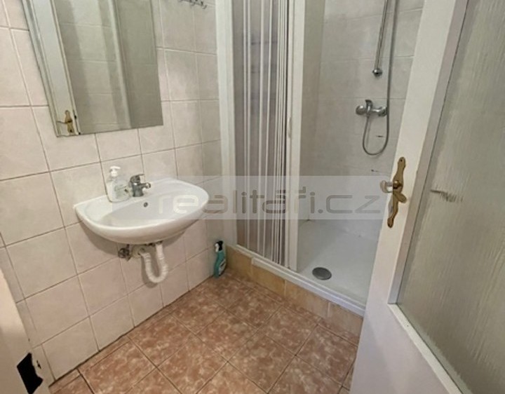 Pronájem kanceláře 60 m² - foto 4