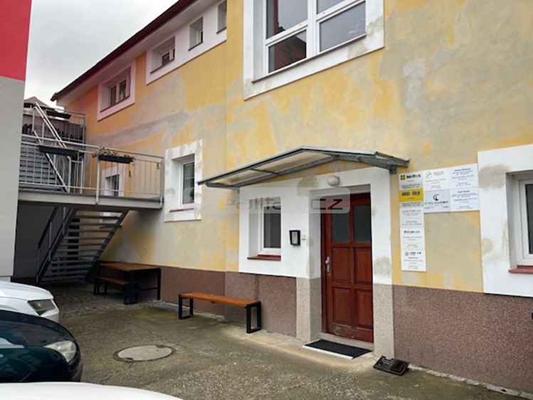Pronájem kanceláře 60 m² - foto 6