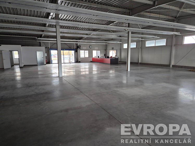 Pronájem komerční nemovitosti 8 400 m² - foto 4